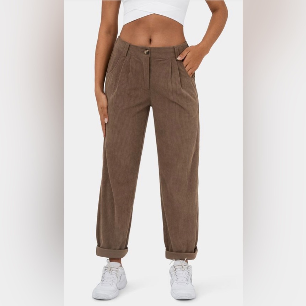 Halara Mid Rise Button Zipper Side Pocket Corduroy Casual Pants BRAND NEW SIZE M
